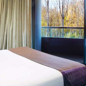 Hero_Presidential_Suite_Bedroom-banner
