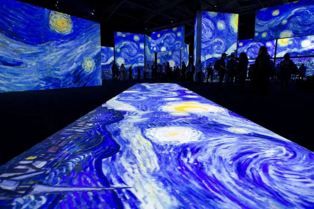 Multi-sensory Van Gogh Gallery Experience